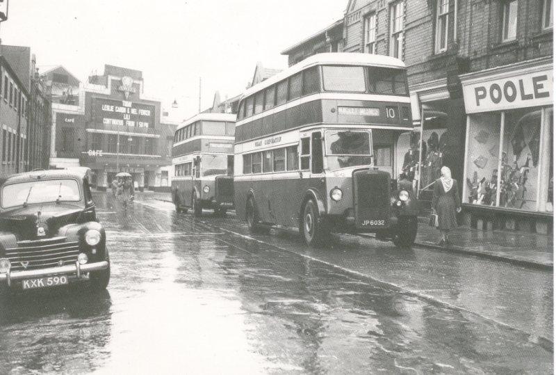 Station Road, Wigan, early 1950s. Station Road, Wigan, early 1950s.
