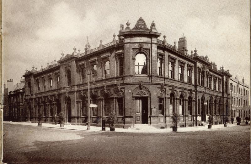 THE OLD TOWN HALL c. 1940 THE OLD TOWN HALL c. 1940