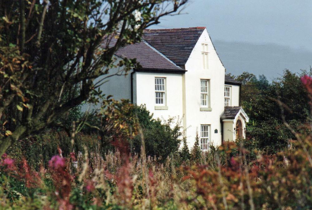 The Old School House, Jolly's Row, New Springs