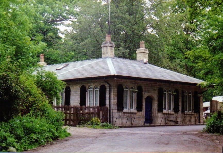 The No Gate Gatehouse