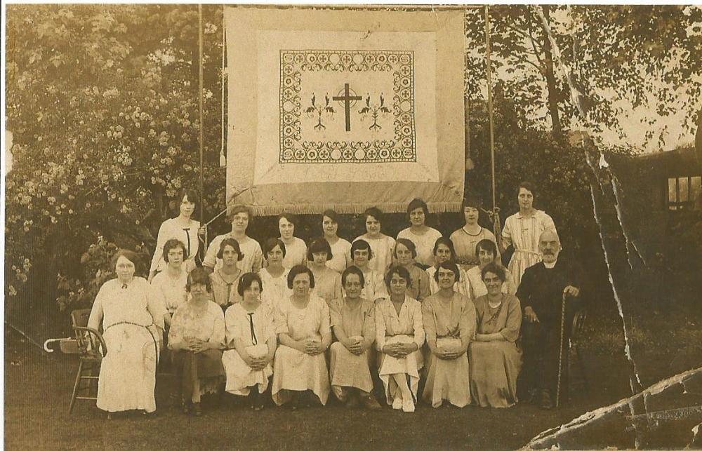 upholland banner class 1920's