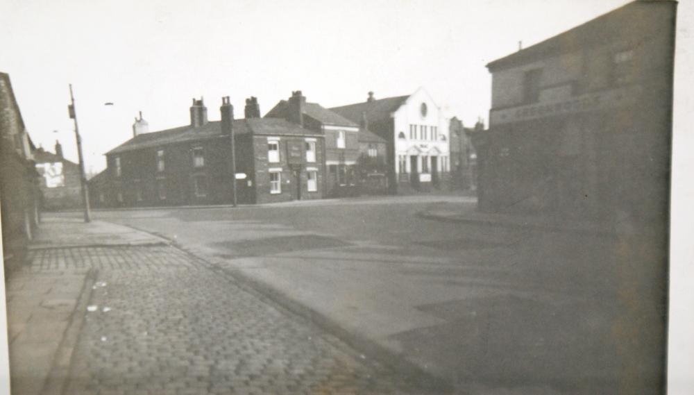 WALTHEW LANE  PLATT BRIDGE