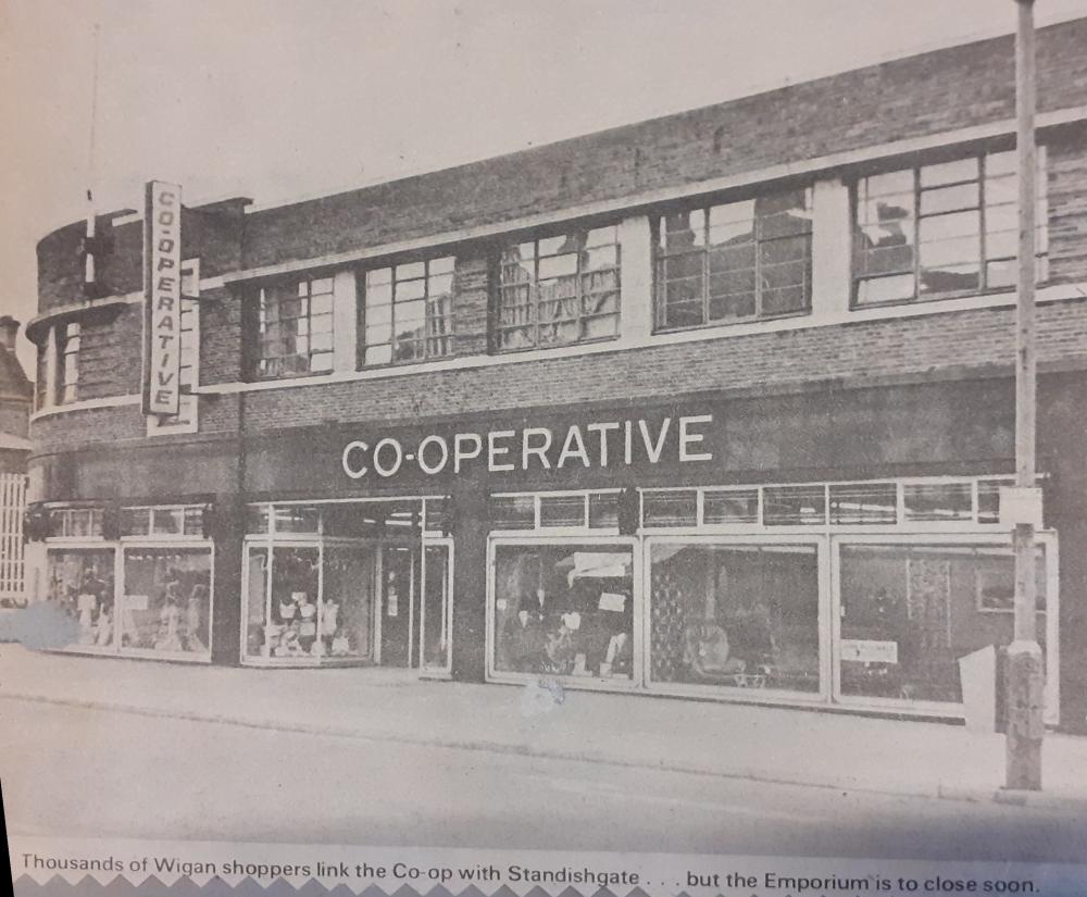 CO-OPERATIVE STORE CO-OPERATIVE STORE
