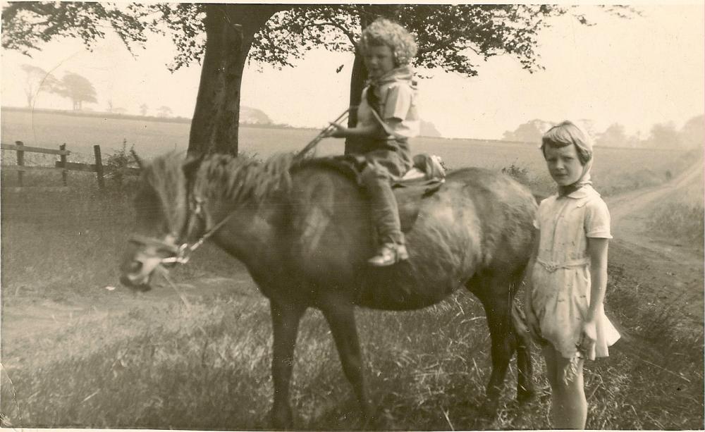 Lady Betty & my 2 sisters October 1940. Lady Betty & my 2 sisters October 1940.