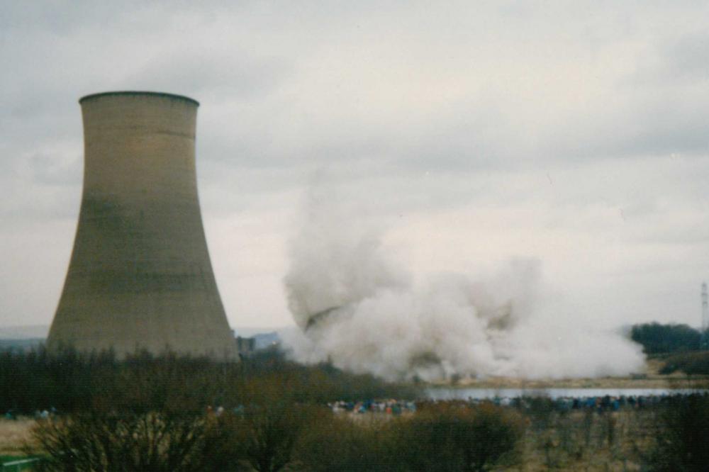 Westwood Power Station Cooling Towers Demolition 1989 Westwood Power Station Cooling Towers Demolition 1989