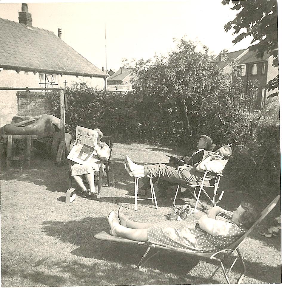 The heat wave of 1963 in Standish.(28th July) The heat wave of 1963 in Standish.(28th July)