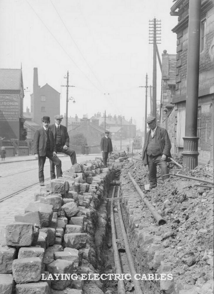 LAYING ELECTRICITY CABLES LAYING ELECTRICITY CABLES