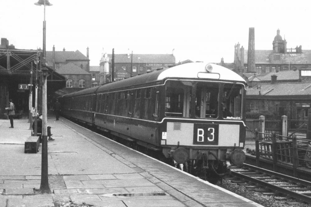 DMU at Wallgate Station DMU at Wallgate Station