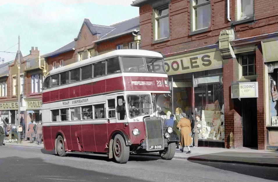 Bus at Bus Stop 1950's Quick Colourisation Bus at Bus Stop 1950's Quick Colourisation