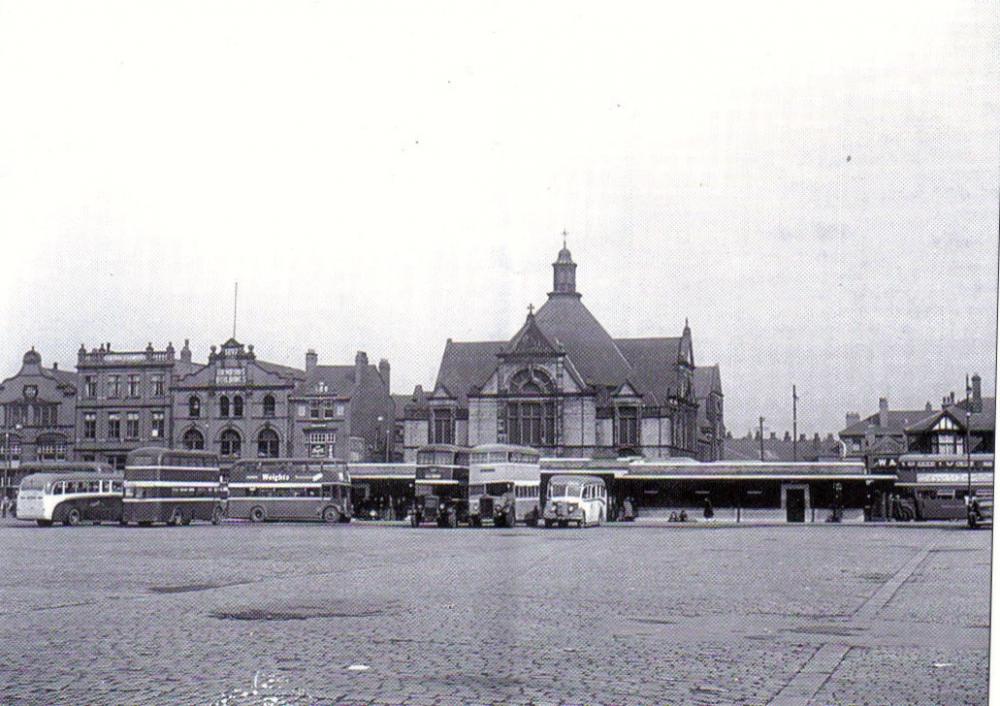 Cobbled market square in 1950s Cobbled market square in 1950s