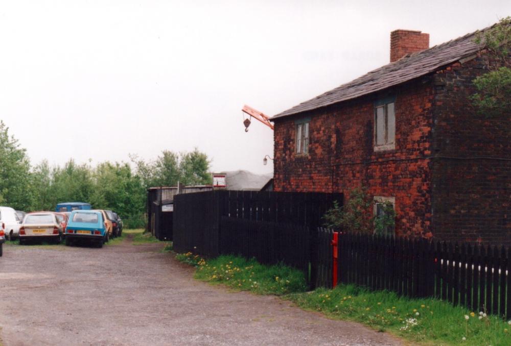 Wood's Road, Aspull