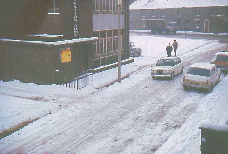 Salvation Army, Cross St.