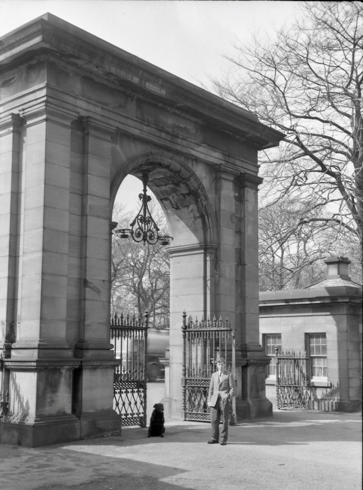 Plantation Gates 1960 Plantation Gates 1960