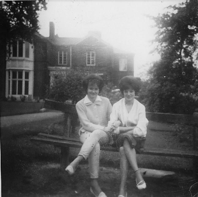 Ashfield Gardens, Standish. 20-06-1962.