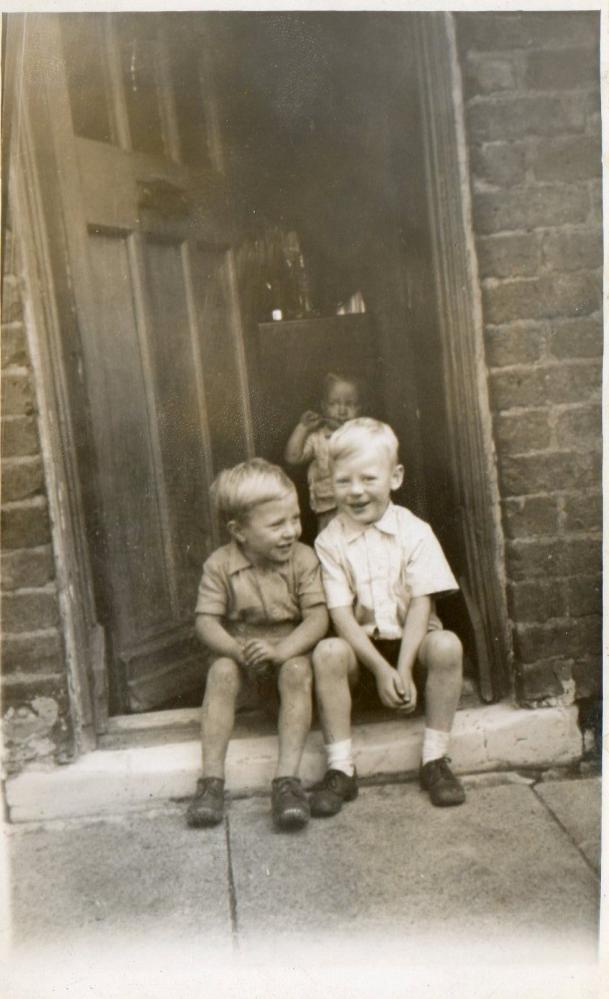 KIDS IN COLLINGE ST PLATT BRIDGE KIDS IN COLLINGE ST PLATT BRIDGE