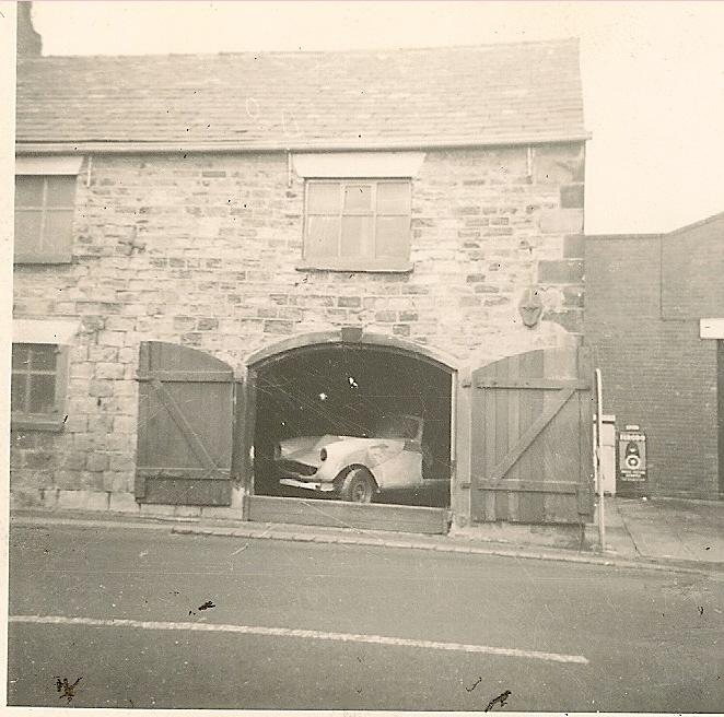 Late 1960- The Horseshoe Inn "smithy" & part of Turners Garage next door.