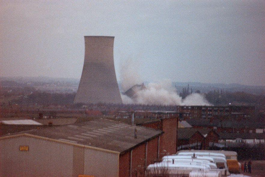 Demolition of the cooling towers in 1989 Demolition of the cooling towers in 1989