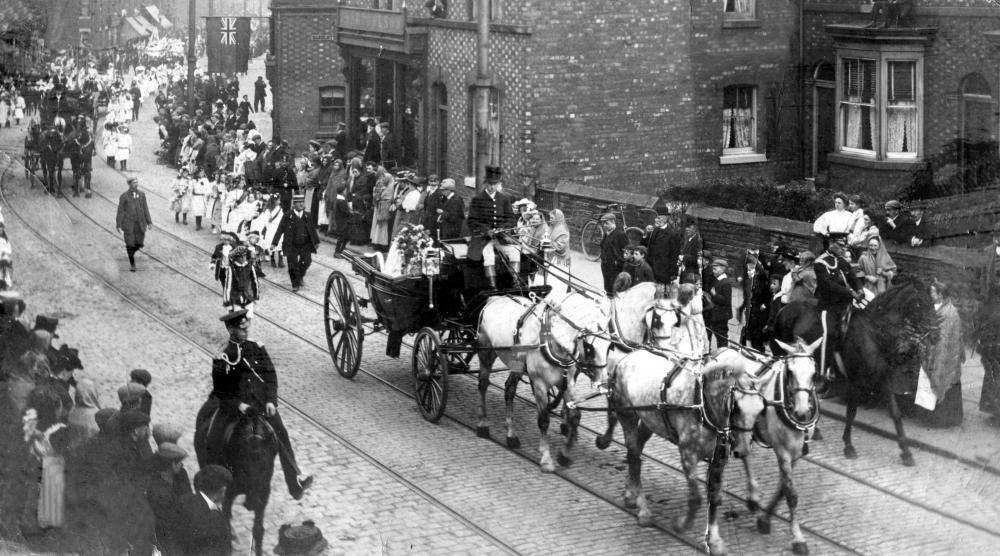Catnival/ Parade Ormskirk Road c.1900 Catnival/ Parade Ormskirk Road c.1900