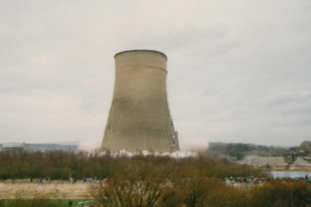 Westwood Power Station Cooling Towers Demolition 1989