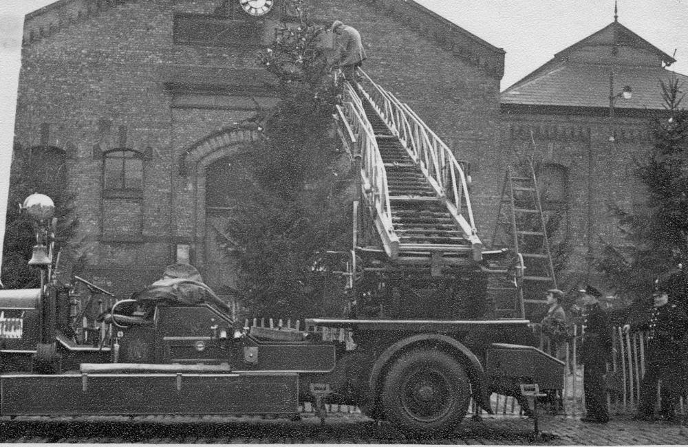 Christmas Tree, Market Square