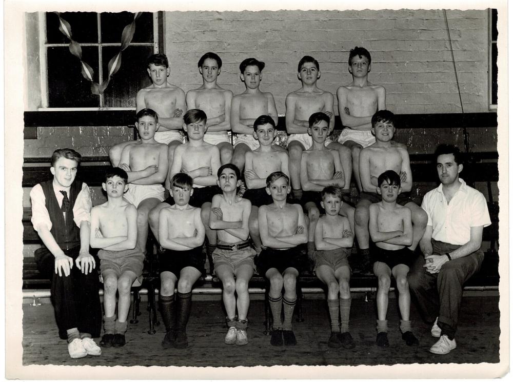Unknown Boys Class/Group Platt Bridge Unknown Boys Class/Group Platt Bridge