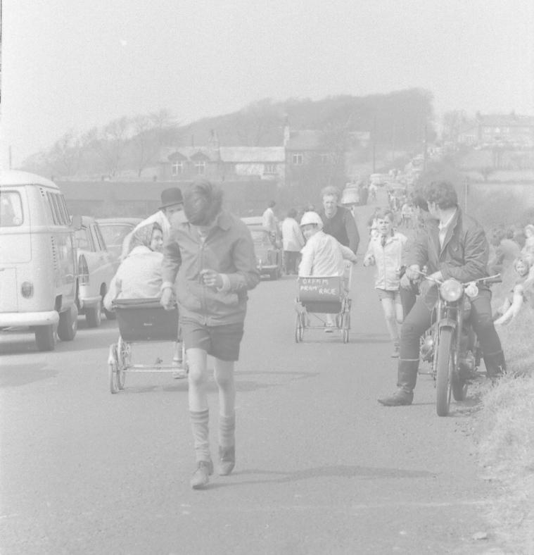 Charity Fun Run Ashurst Beacon road 1960's Charity Fun Run Ashurst Beacon road 1960's