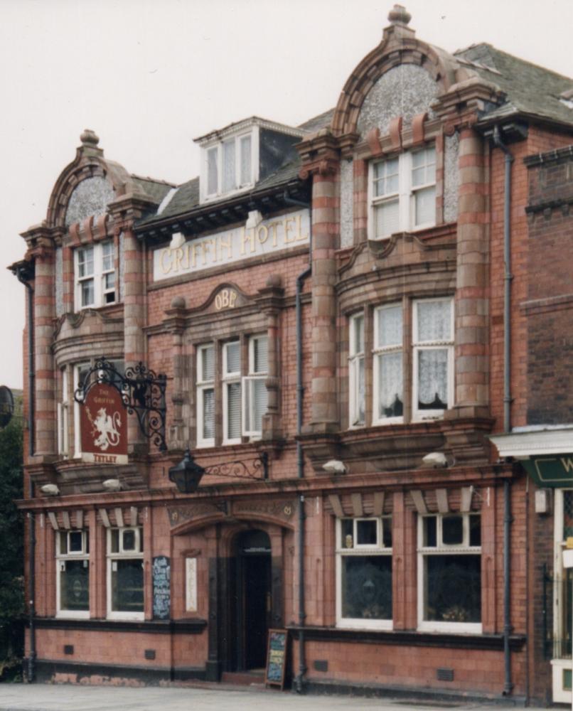 The Griffin Hotel. Aug 1998 The Griffin Hotel. Aug 1998