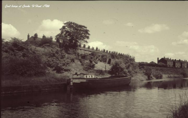 Coal barge at Crooke Coal barge at Crooke