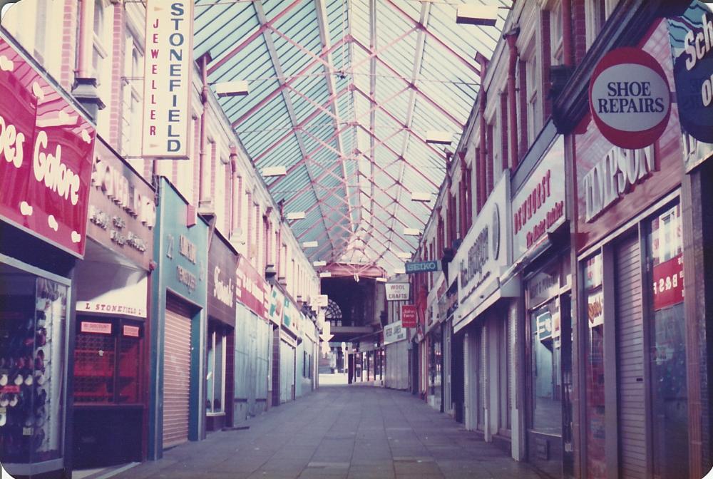 Makinson arcade 12 June 83 Makinson arcade 12 June 83