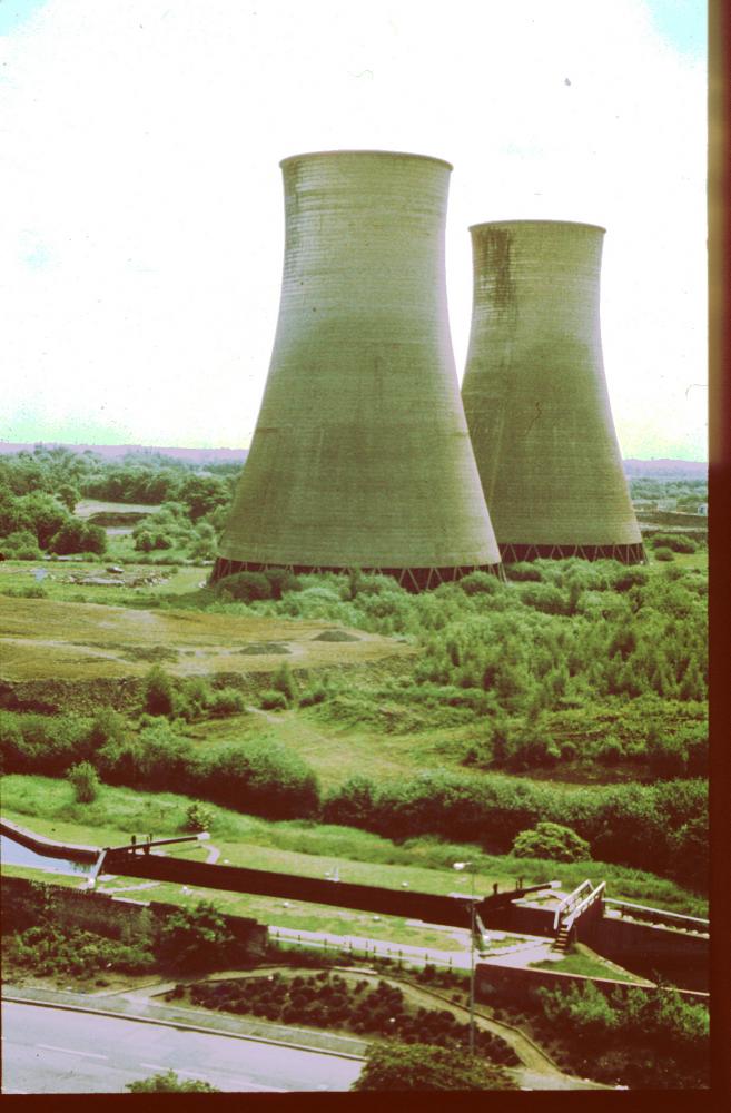 Another picture of the cooling towers! Another picture of the cooling towers!