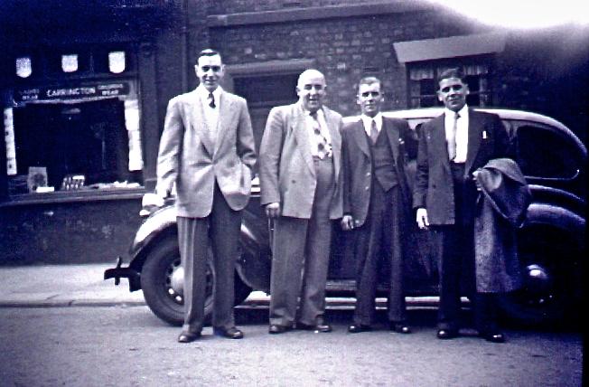 The Landlord of the Crispin Arms and 3 customers 1952