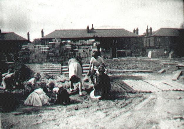 WELLFIELD HOTEL BUILDING SITE 1954/55