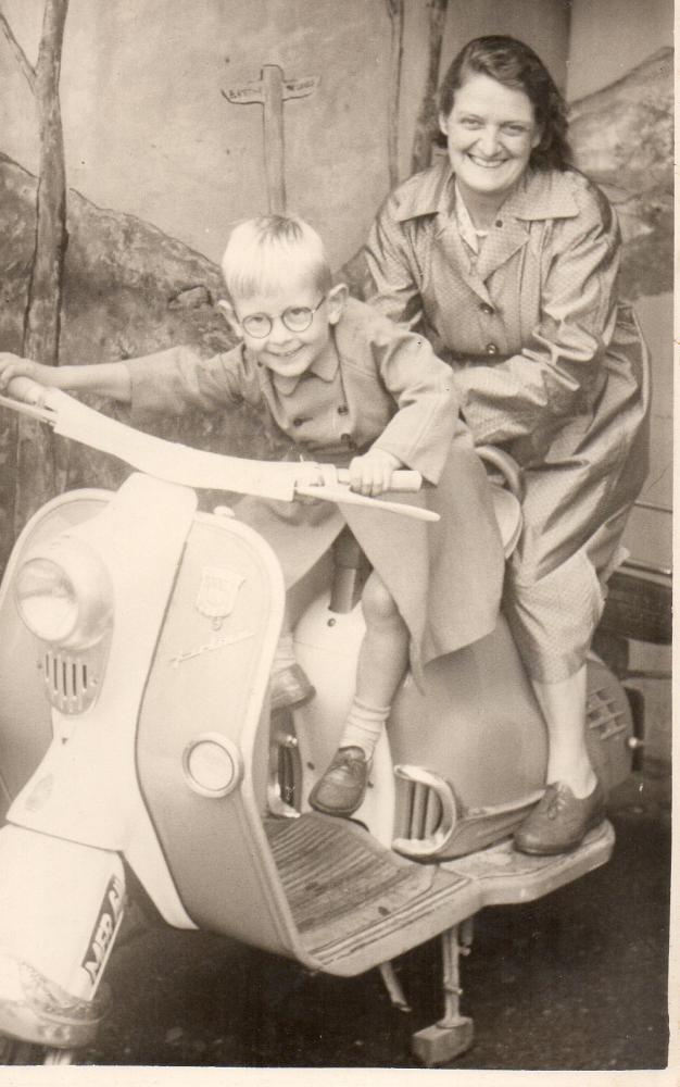 Me and my Aunty Doris 1957