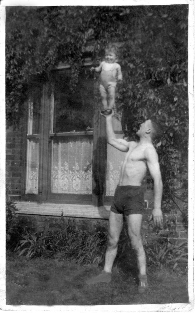Owd Bill Ryder holding young Bill Ryder in 1934