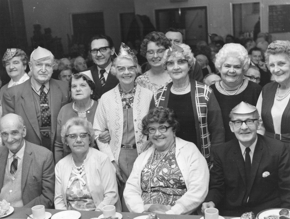 ENDFEILD ST LABOUR CLUB PARTY ENDFEILD ST LABOUR CLUB PARTY