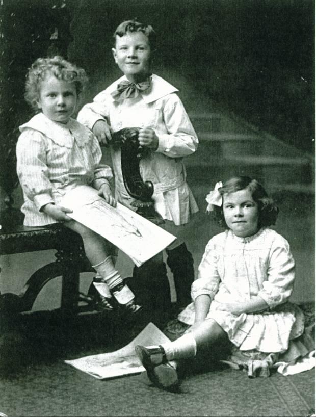 Cyril, Leo and Beryl Rigby, c1915.