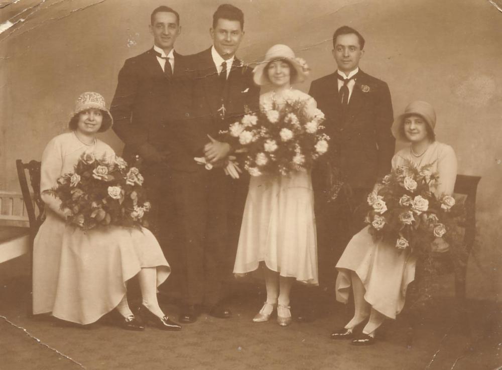 Doris, Florence, William and May Pennington