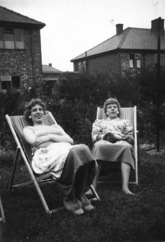 Irene Harris - nee Baldwin, with her Sister Evelyn