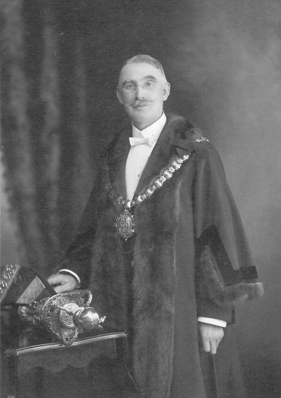 Alexander Sim Hilton, Mayor of Wigan, c1915. Alexander Sim Hilton, Mayor of Wigan, c1915.