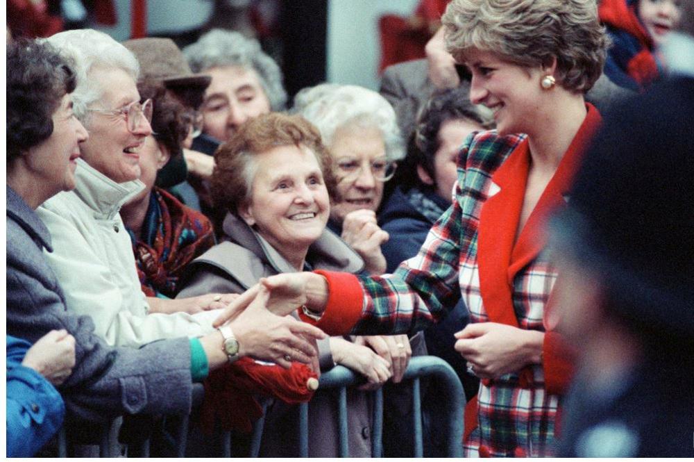 Princess Diana, the Galleries opening ceremony. 