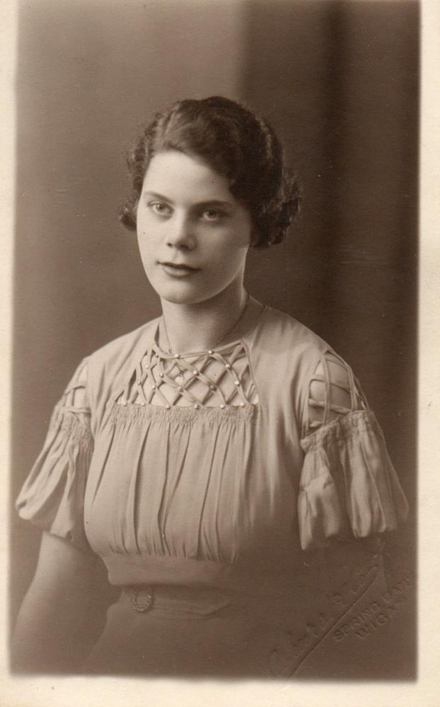 Agnes Arkwright, born  1917