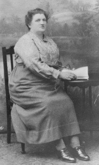 Elizabeth Derbyshire (nee Daniels)