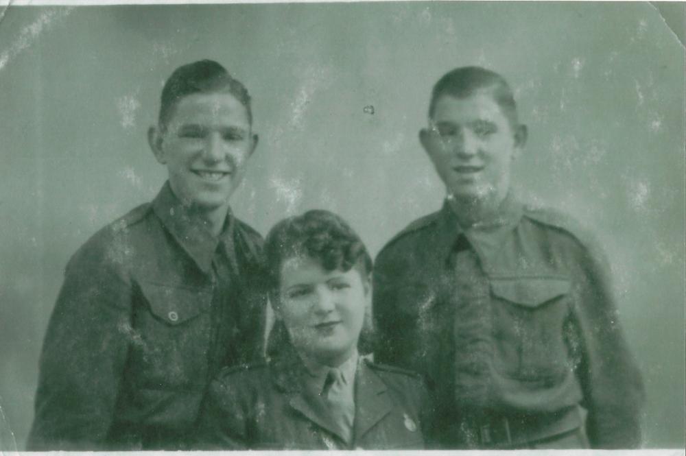 Jack, Dorothy & Frank Bennett