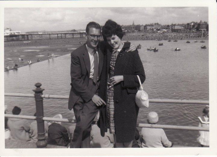 Ronnie Bennett Margaret Reid Ronnie Bennett Margaret Reid