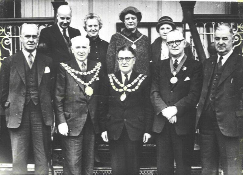 Jack Cockrell (front centre).