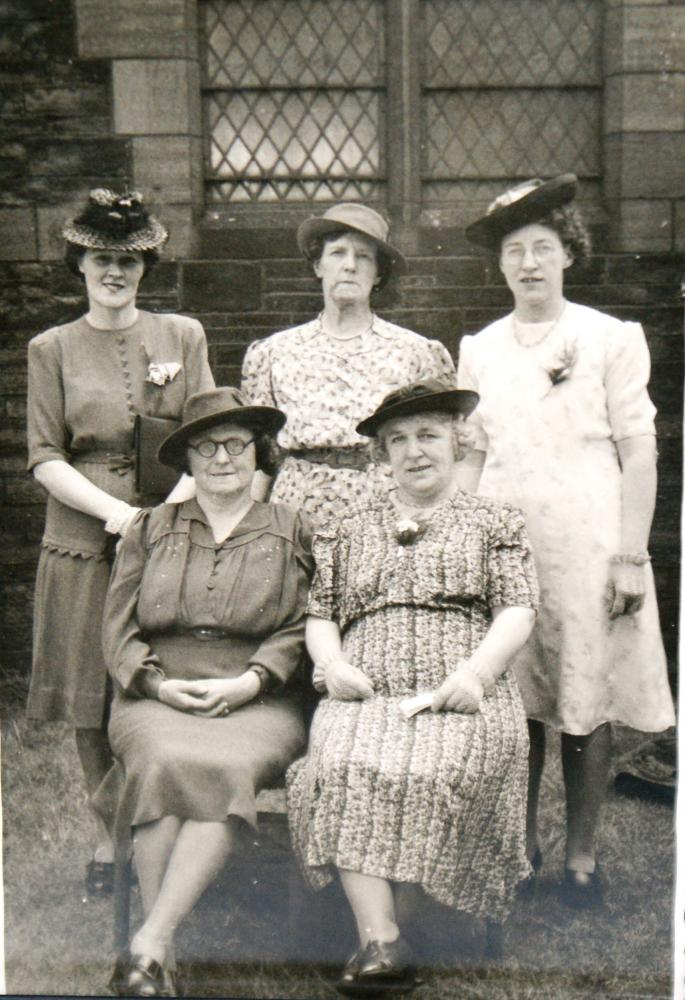LADIES OUTSIDE BICKERSHAW CHURCH LADIES OUTSIDE BICKERSHAW CHURCH