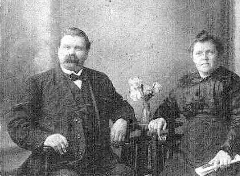 James & Mary Rigby, 1918. James & Mary Rigby, 1918.