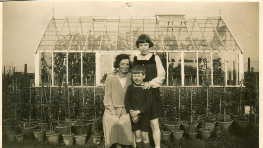 Ellen (Nellie) & brother Benny Rollins circa1926