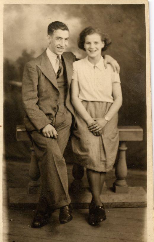 Cooke family, 1939. Cooke family, 1939.