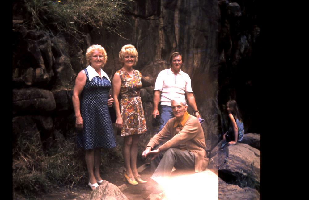 .A visit to the foothulls .A visit to the foothulls